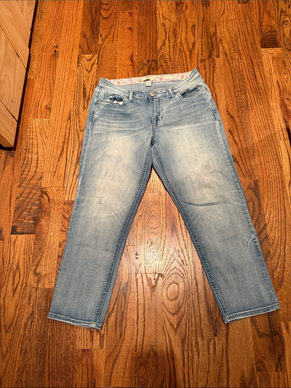 Vintage America Light Blue Cropped Straight Jeans